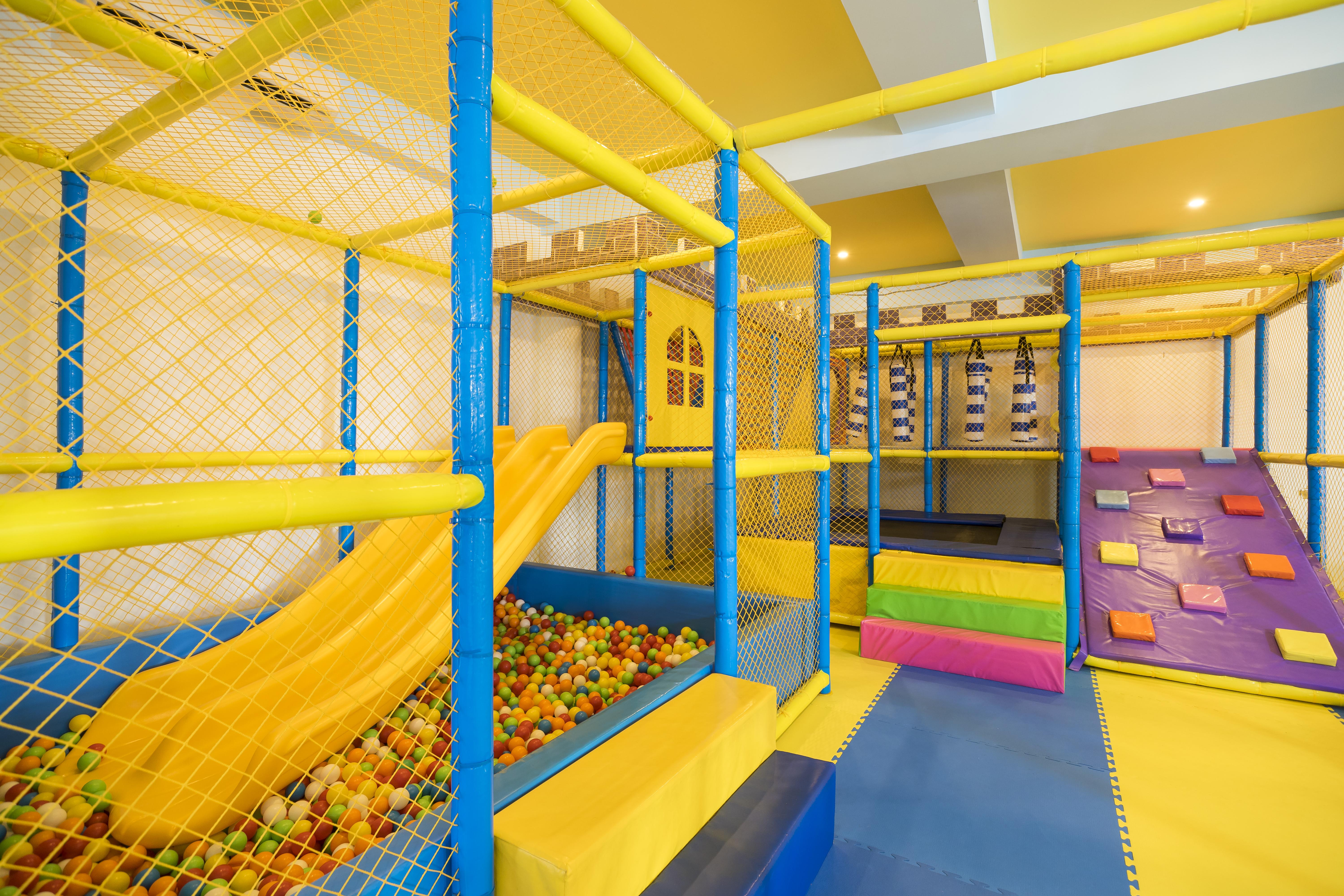 Grand Mirage Resort & Thalasso Bali Nusa Dua  Exterior foto An indoor playground in Japan