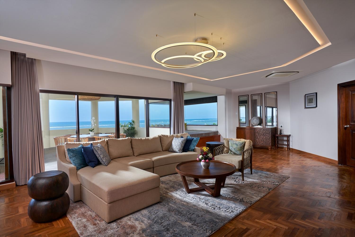 Grand Mirage Resort & Thalasso Bali Nusa Dua  Exterior foto The Executive Suite at the Hilton Tel Aviv