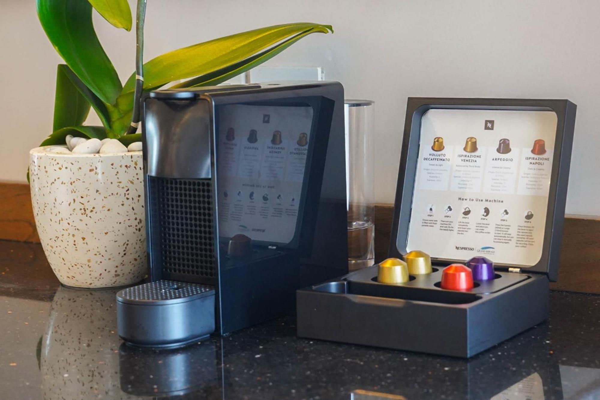 Grand Mirage Resort & Thalasso Bali Nusa Dua  Exterior foto A Nespresso coffee machine